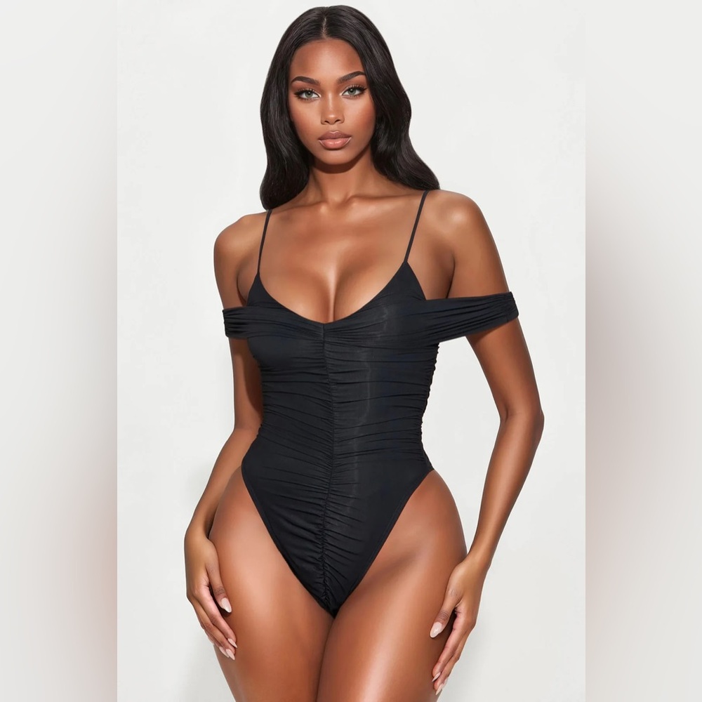 FASHION NOVA BODYSUIT
